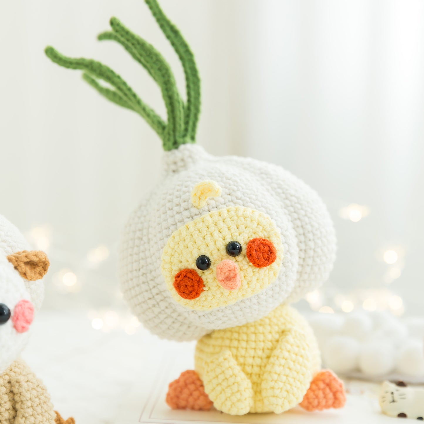 Garlic Puns Doll Crochet Yarn Kit | Susan's Family