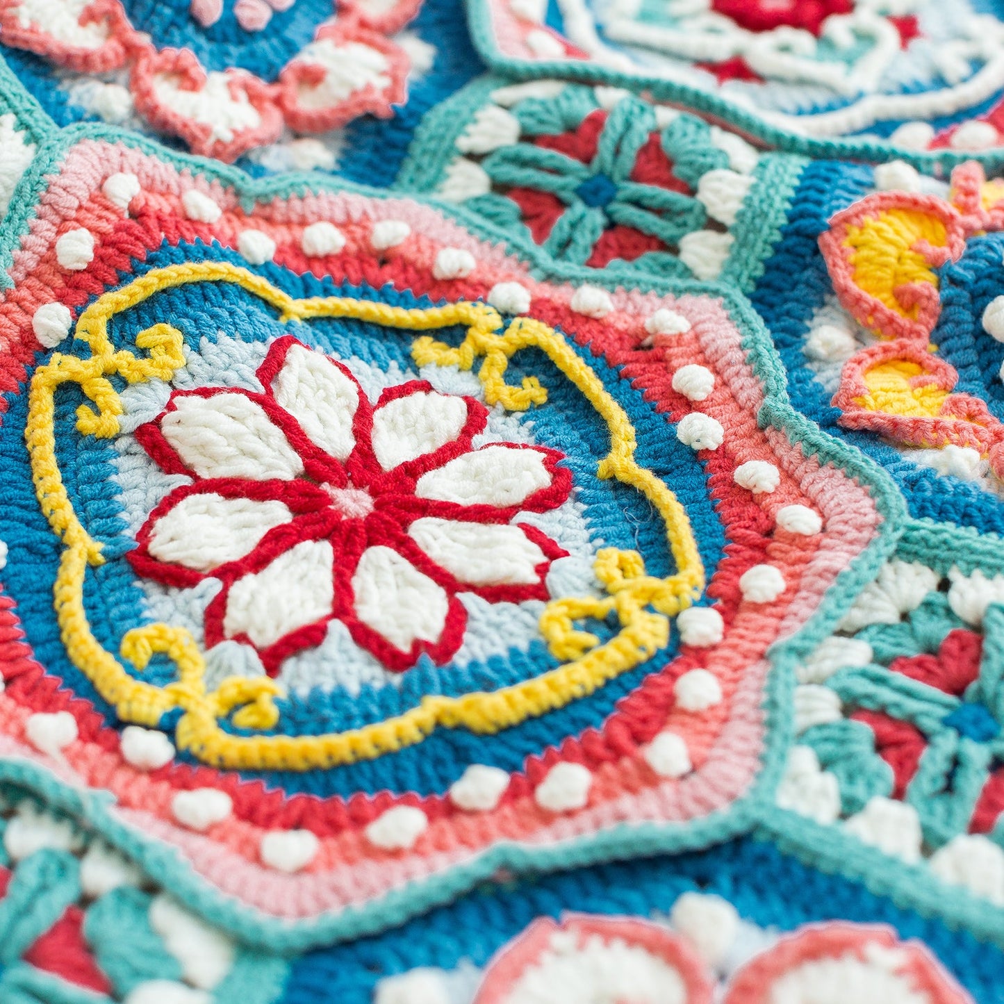 Ruyi Lotus Blanket Crochet Yarn Kit | Susan's Family Crochet Kit for Beginners