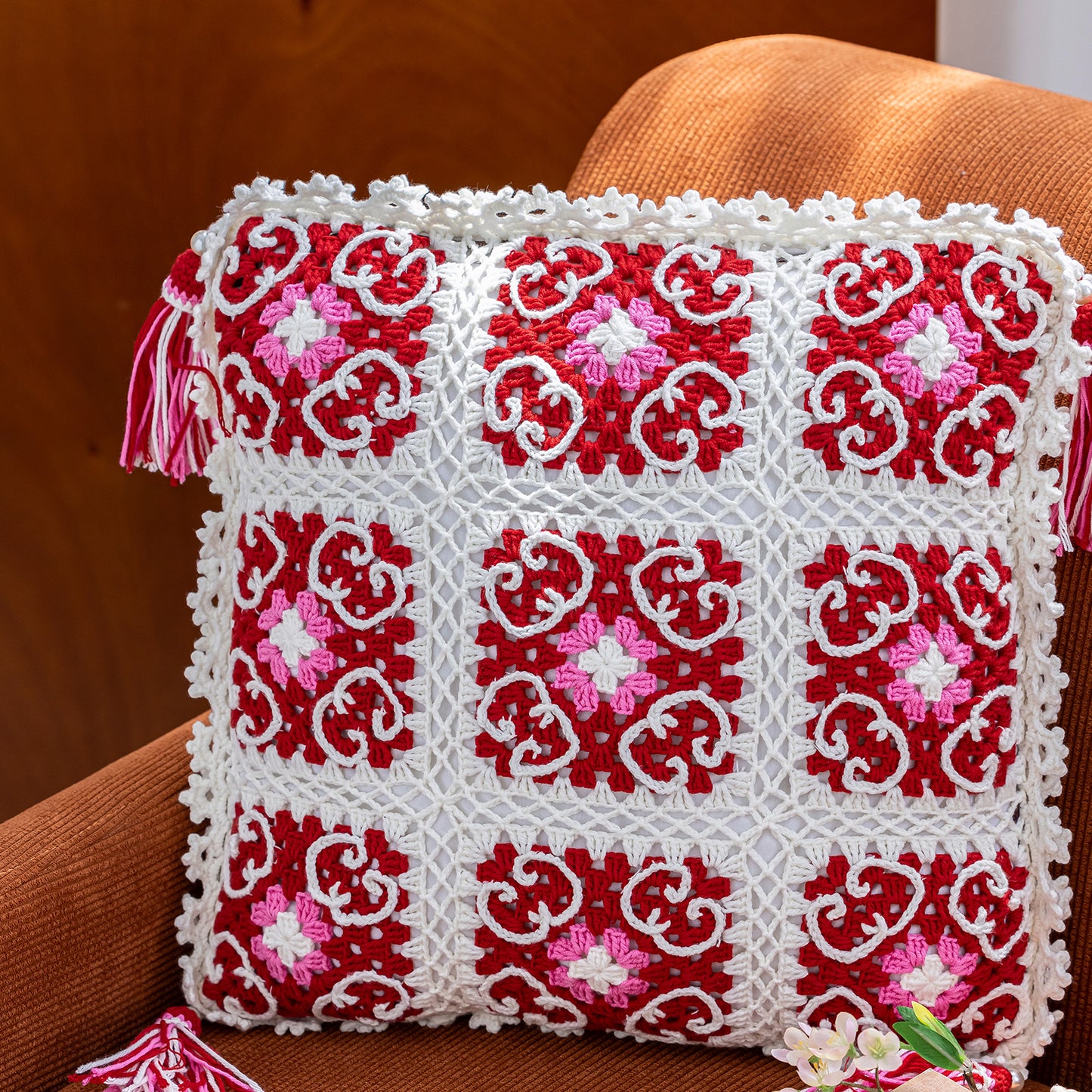 Rolling Into Ruyi Pillow Case Crochet yarn Kit | Susan's Family