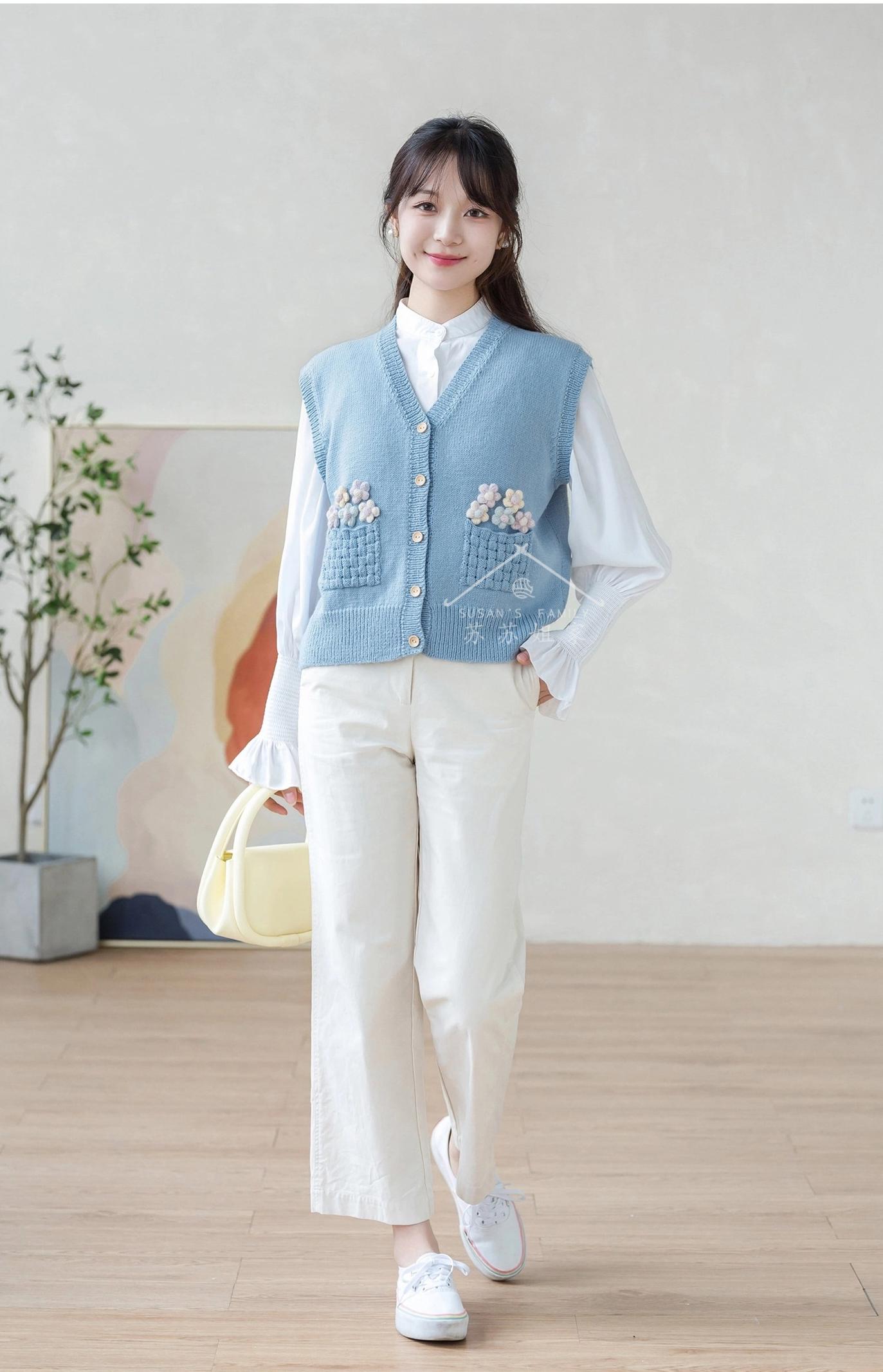 In the Company of Blossoms Knit Pattern