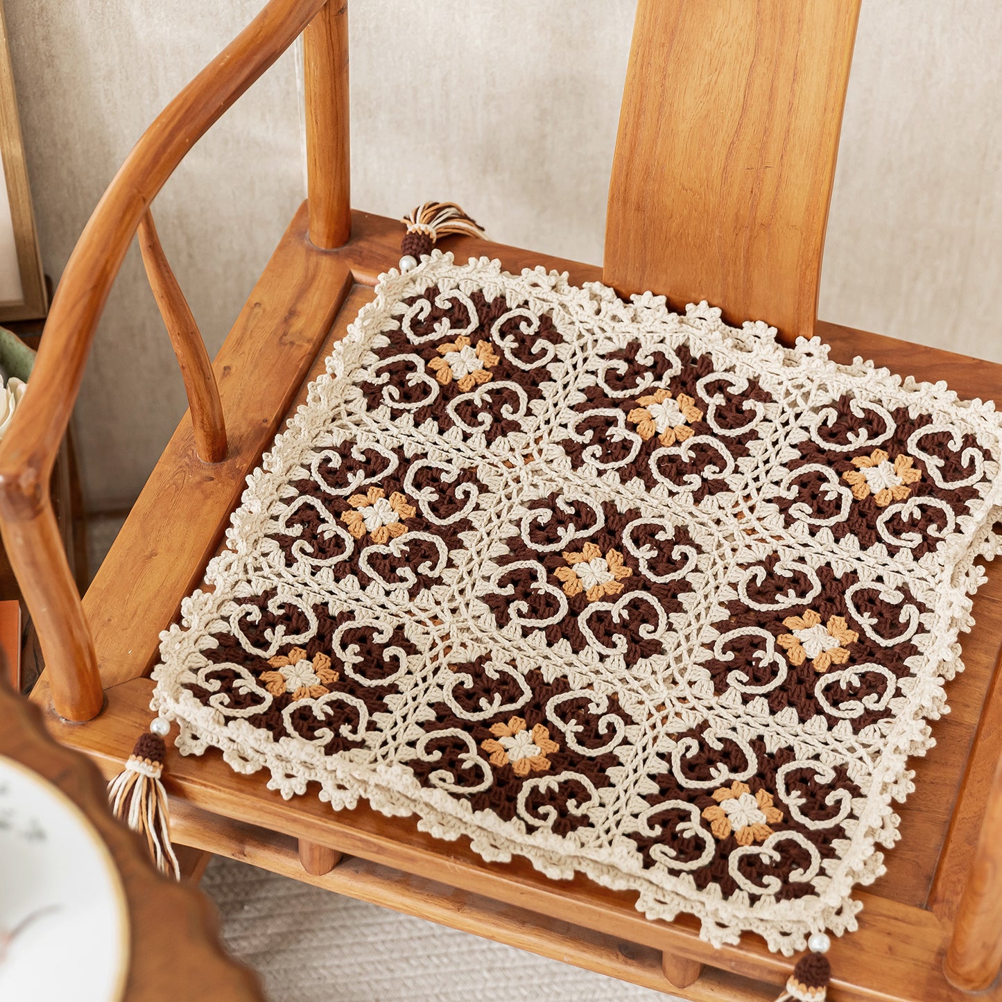Rolling Into Ruyi Pillow Case Crochet yarn Kit | Susan's Family