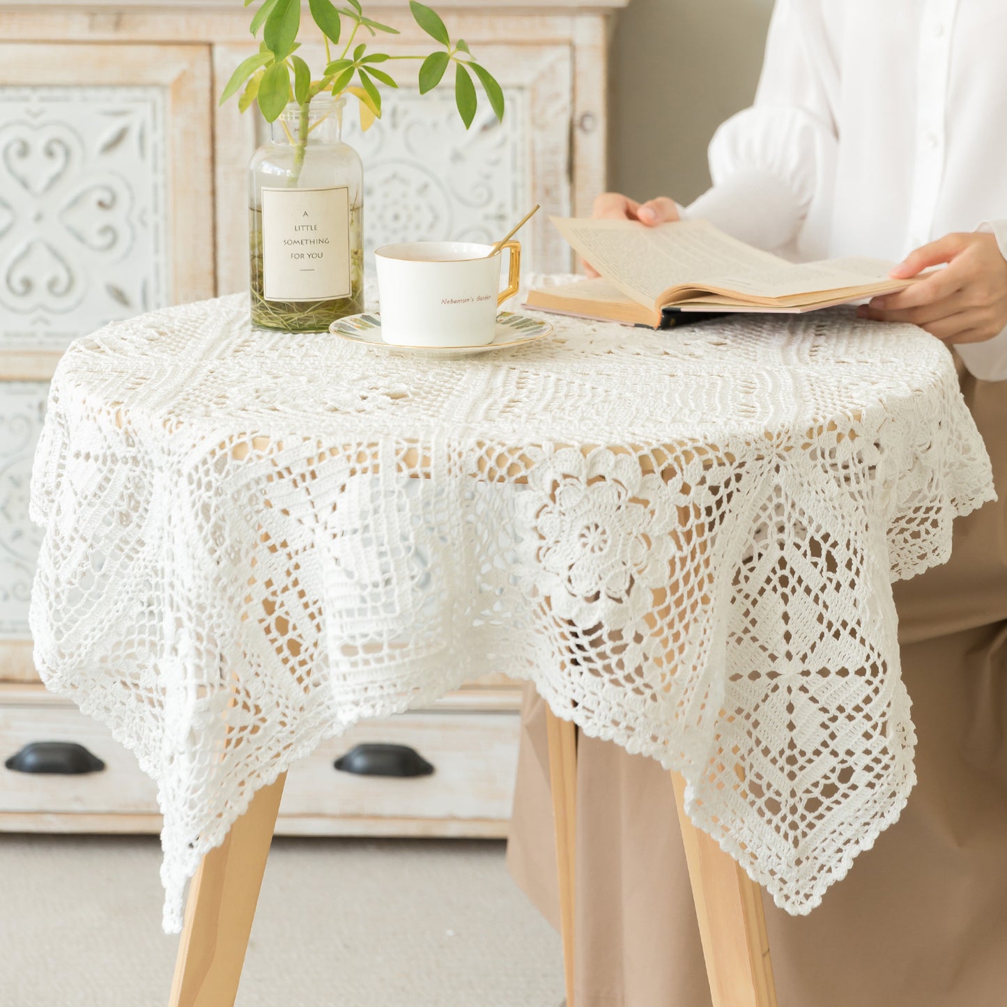 Rose Manor Lace Mat Crochet Yarn Kit | British Aesthetics Series | Susan's Family