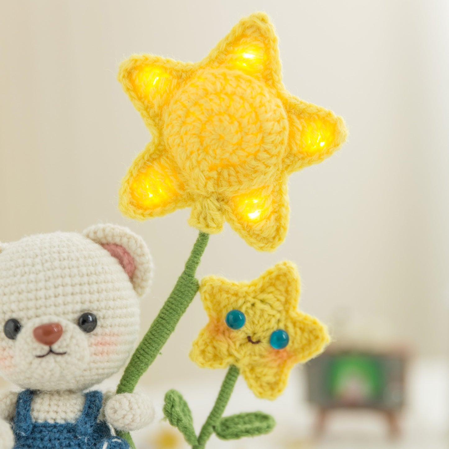 Starlight Sweet Dream Lamp Crochet Yarn Kit | Susan's Family