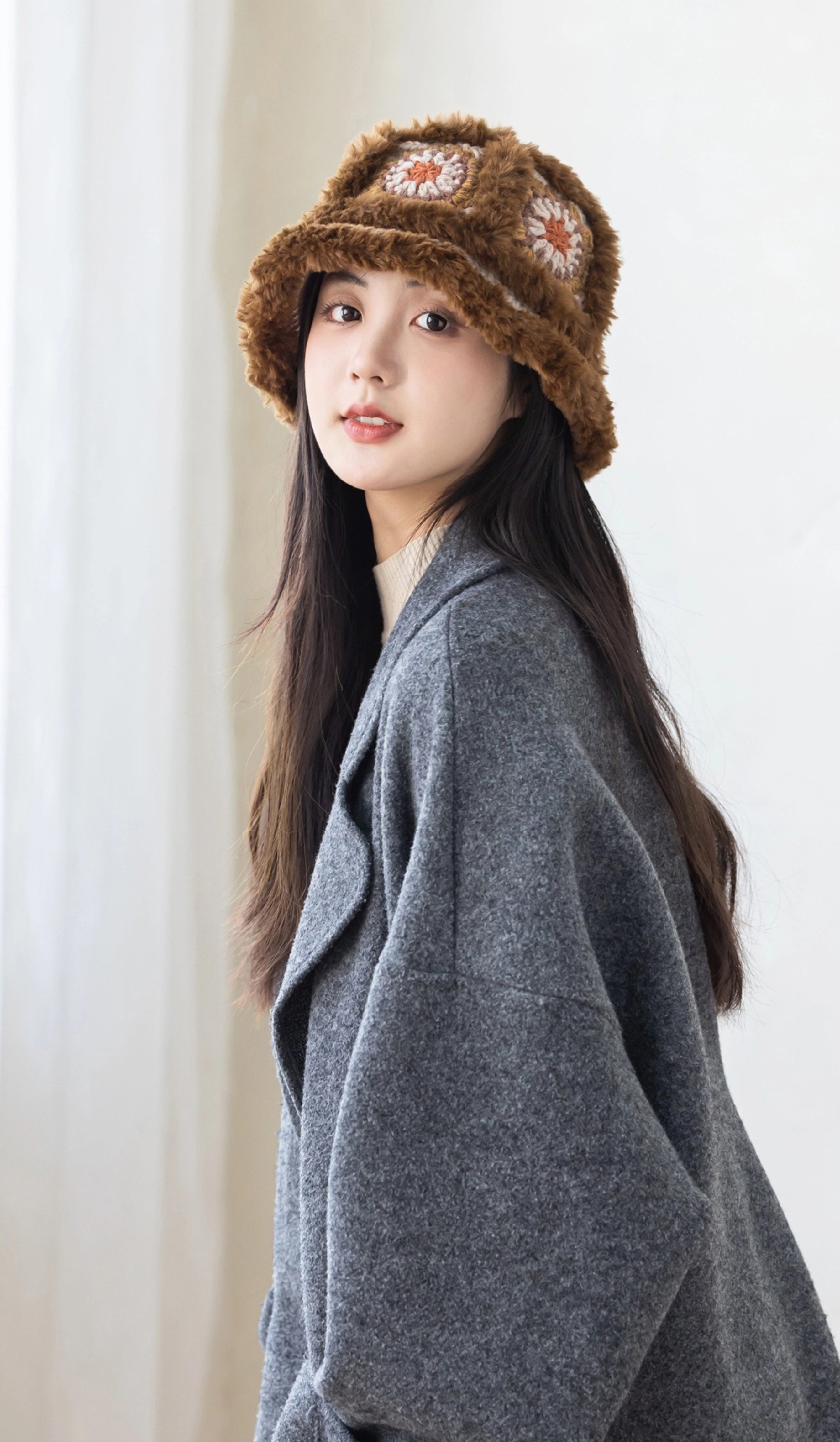 ふわふわモチーフの帽子かぎ針編みキット – Susan's Family Crochet Yarn