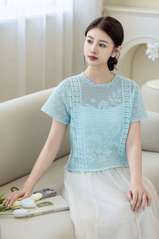 Romantic Floral Lace Top Crochet Pattern