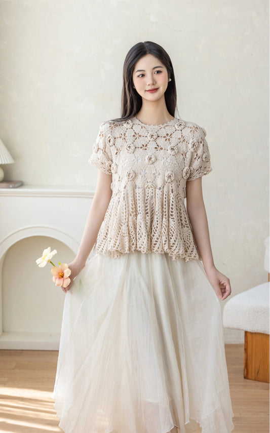 Rosewhisper Crochet Kit