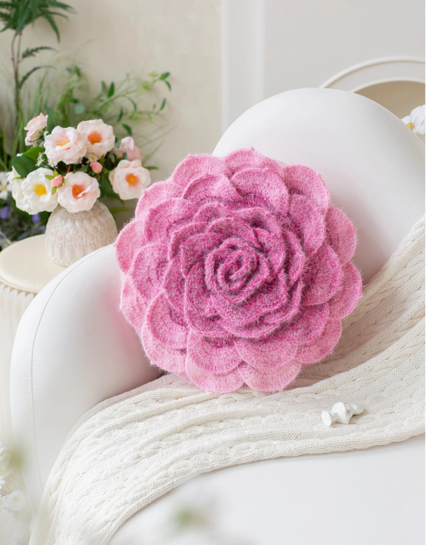 Ombré Bloom Pillow Crochet Pattern