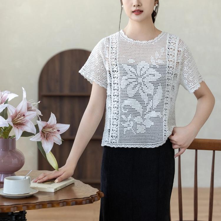 Romantic Floral Lace Top Crochet Pattern
