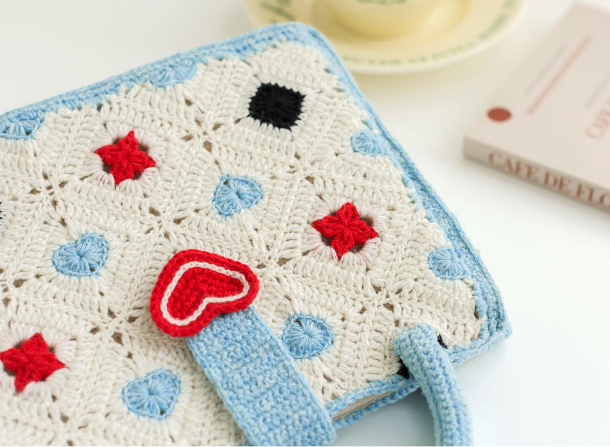 Wonderland Bag Crochet Pattern