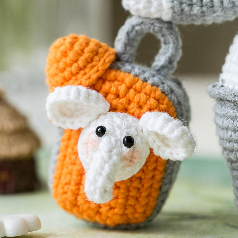 Traveling Kitten Crochet Pattern