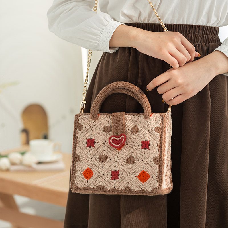 Wonderland Bag Crochet Pattern