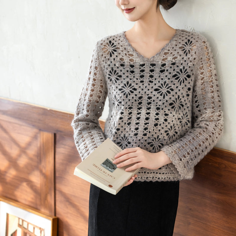 Lulu V-neck Pullover | Retro Nostalgis Series | Susan's Family