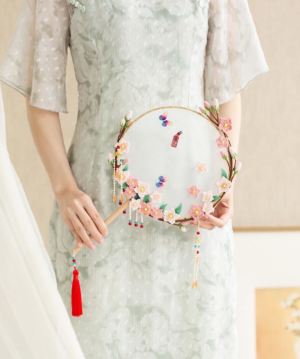 Ancient Grace Round Flower Fan Crochet Yarn Kit