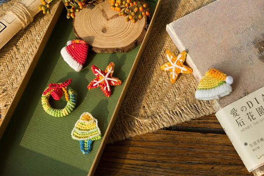 Versatile Brooch Crochet Yarn Kit