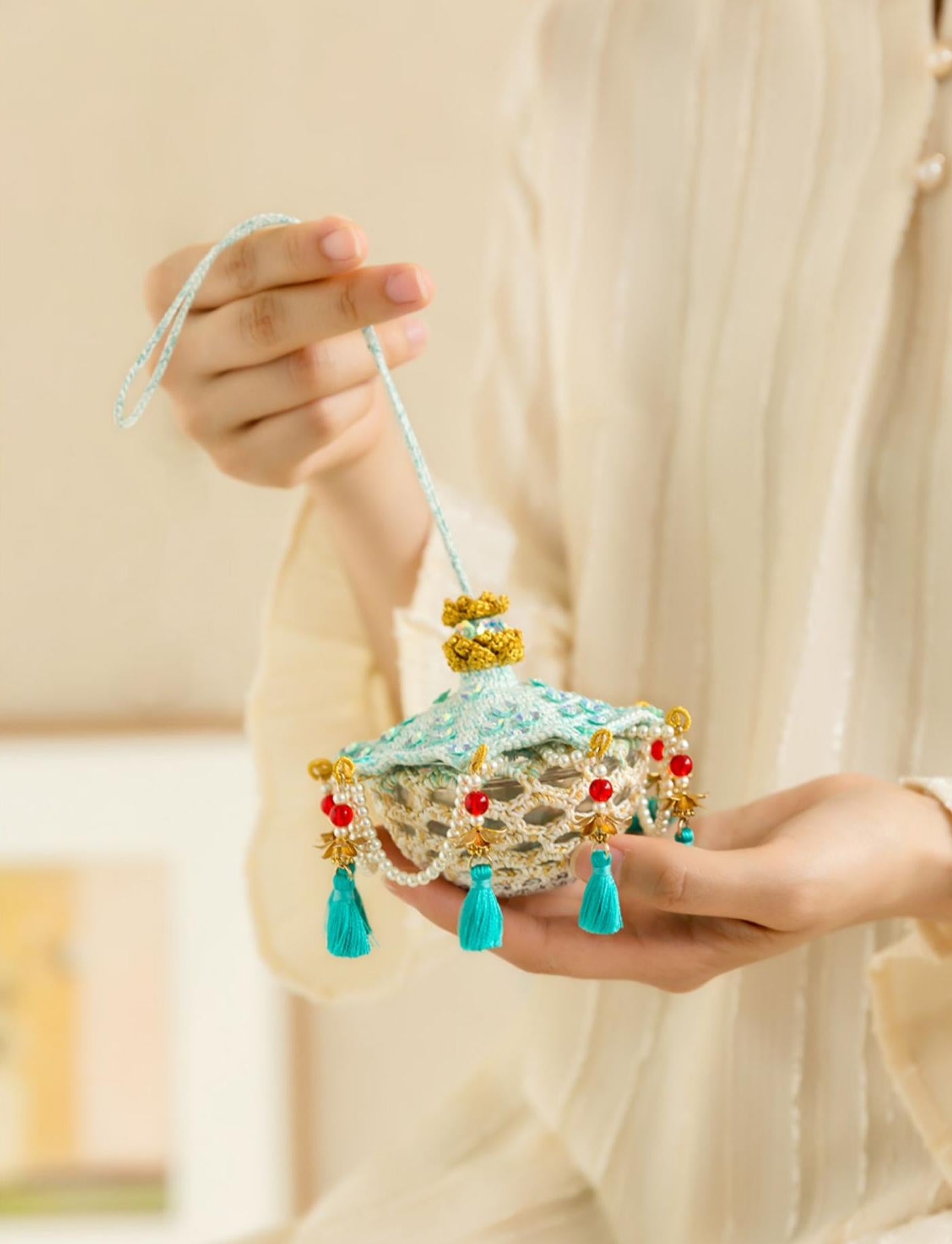Dunhuang Imperial Canopy Sachet Crochet Yarn Kit