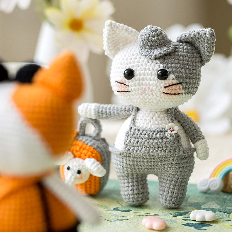 Traveling Kitten Crochet Pattern