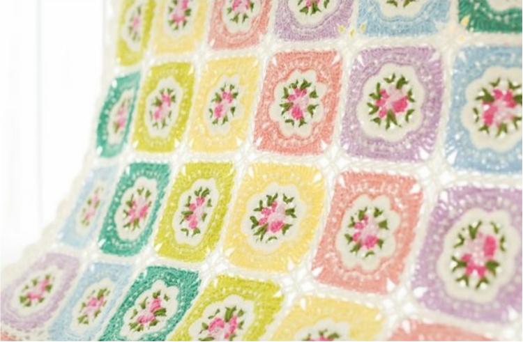 Retro Rose Print Crochet Pattern