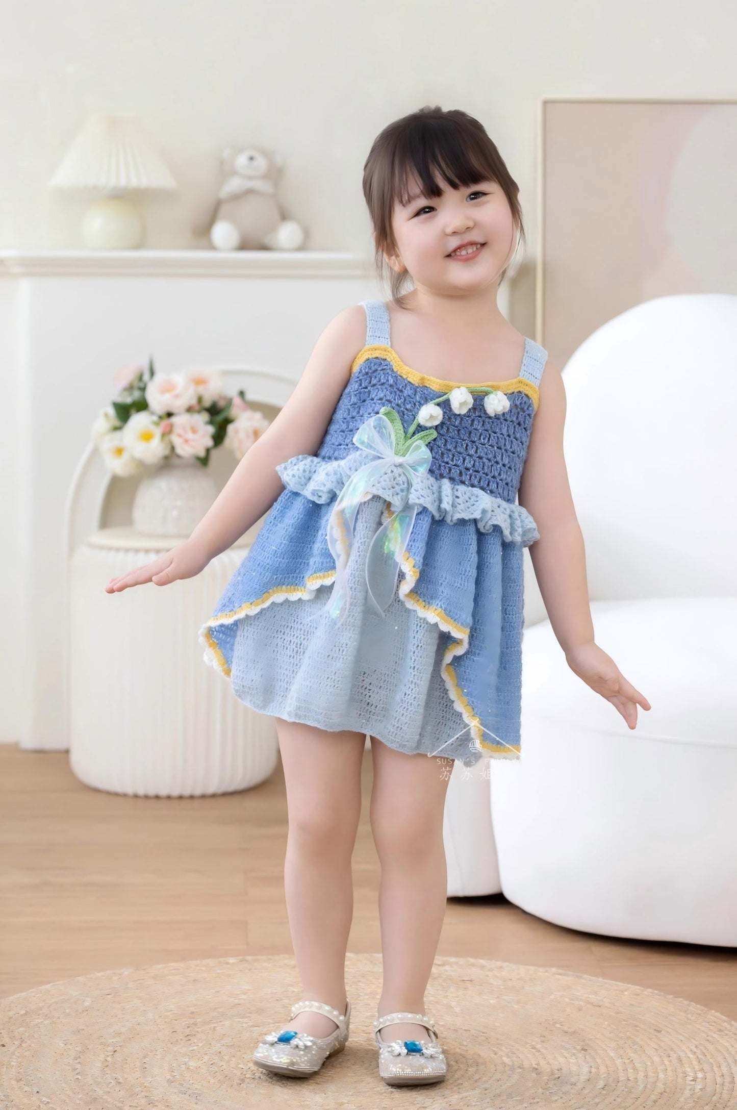 Lily Bud Crochet Pattern