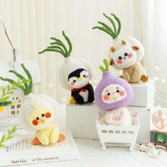 Garlic Puns Doll Crochet Yarn Kit | Susan's Family