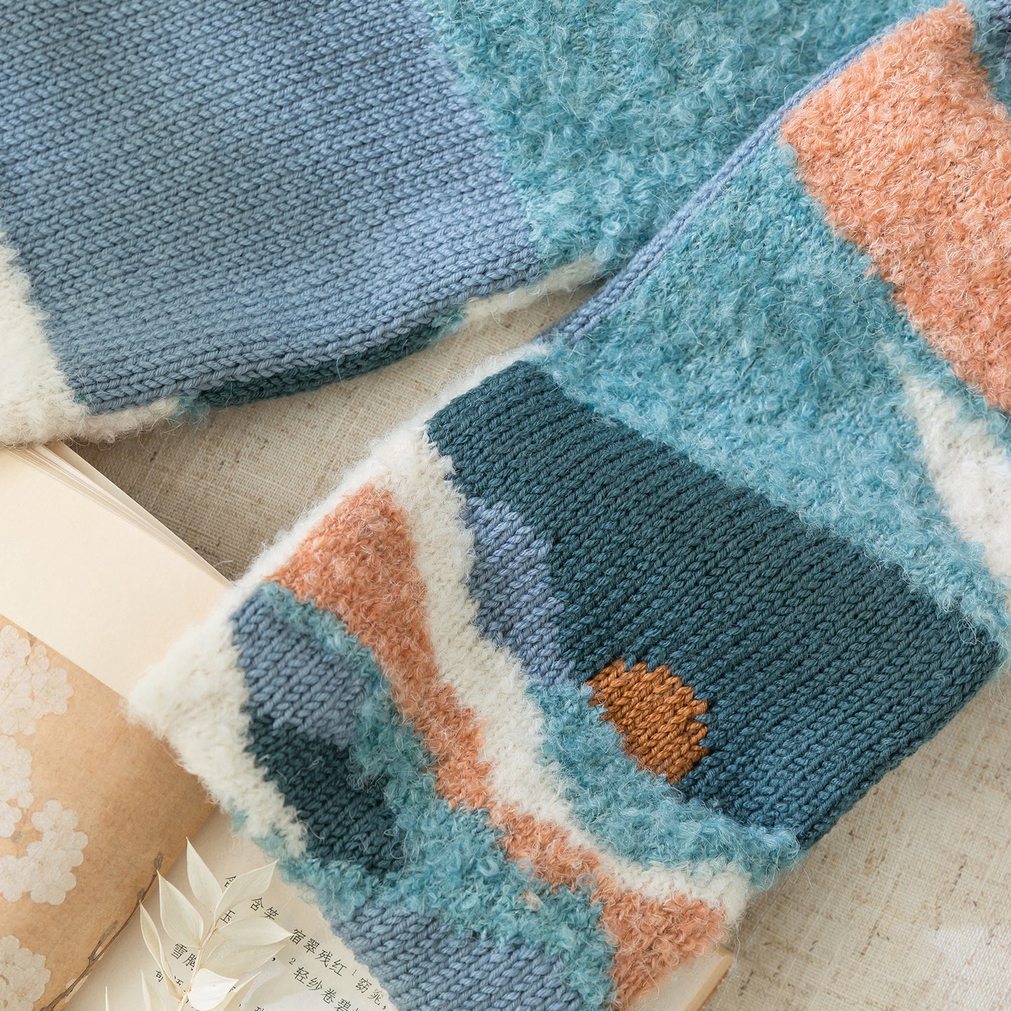 View Mountains Scarf Knitting Yarn Kit | "Shi, Ci, Fu" Series | Susan's Family