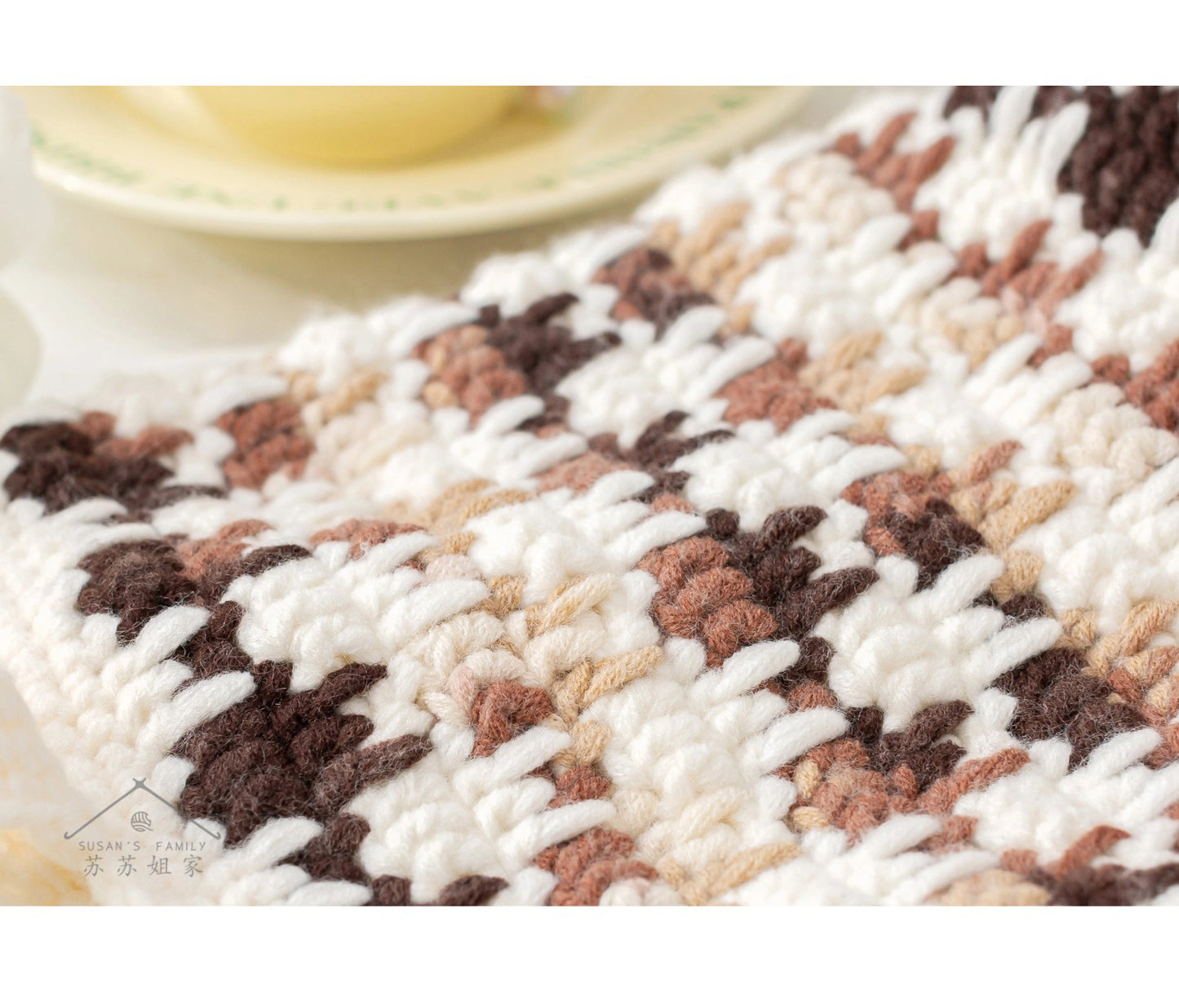 Houndstooth Shoulder Bag | Crochet Chart Pattern | Limited Written Instructions | Video Tutorial Available