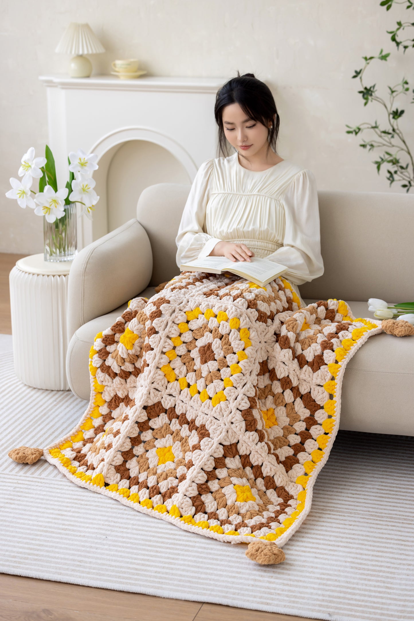 Puffy Square Throw Crochet Kit