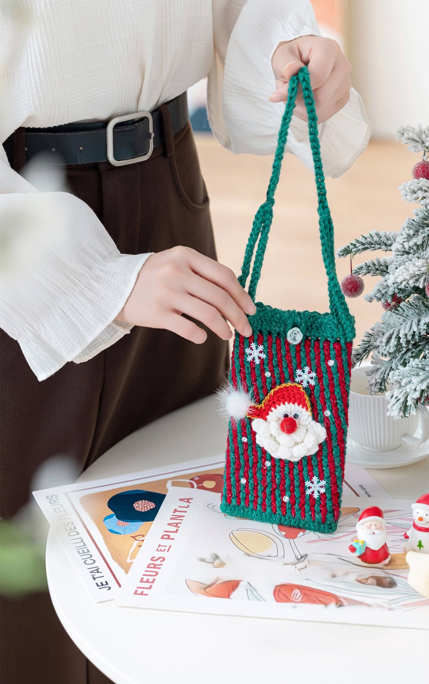 Shiny Phone Pouch Crochet Pattern
