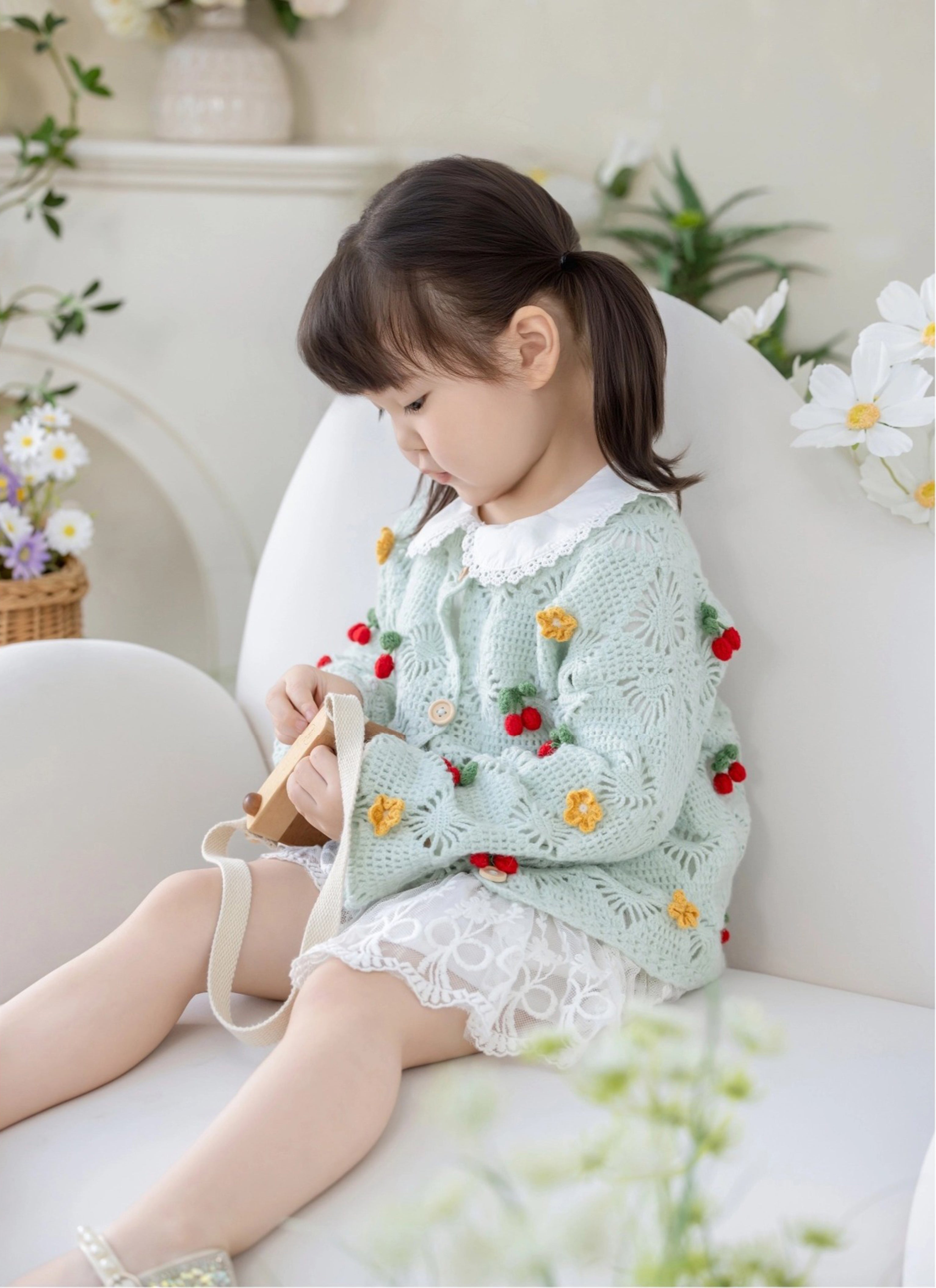 桜カーディガンかぎ針編みキット – Susan's Family Crochet Yarn