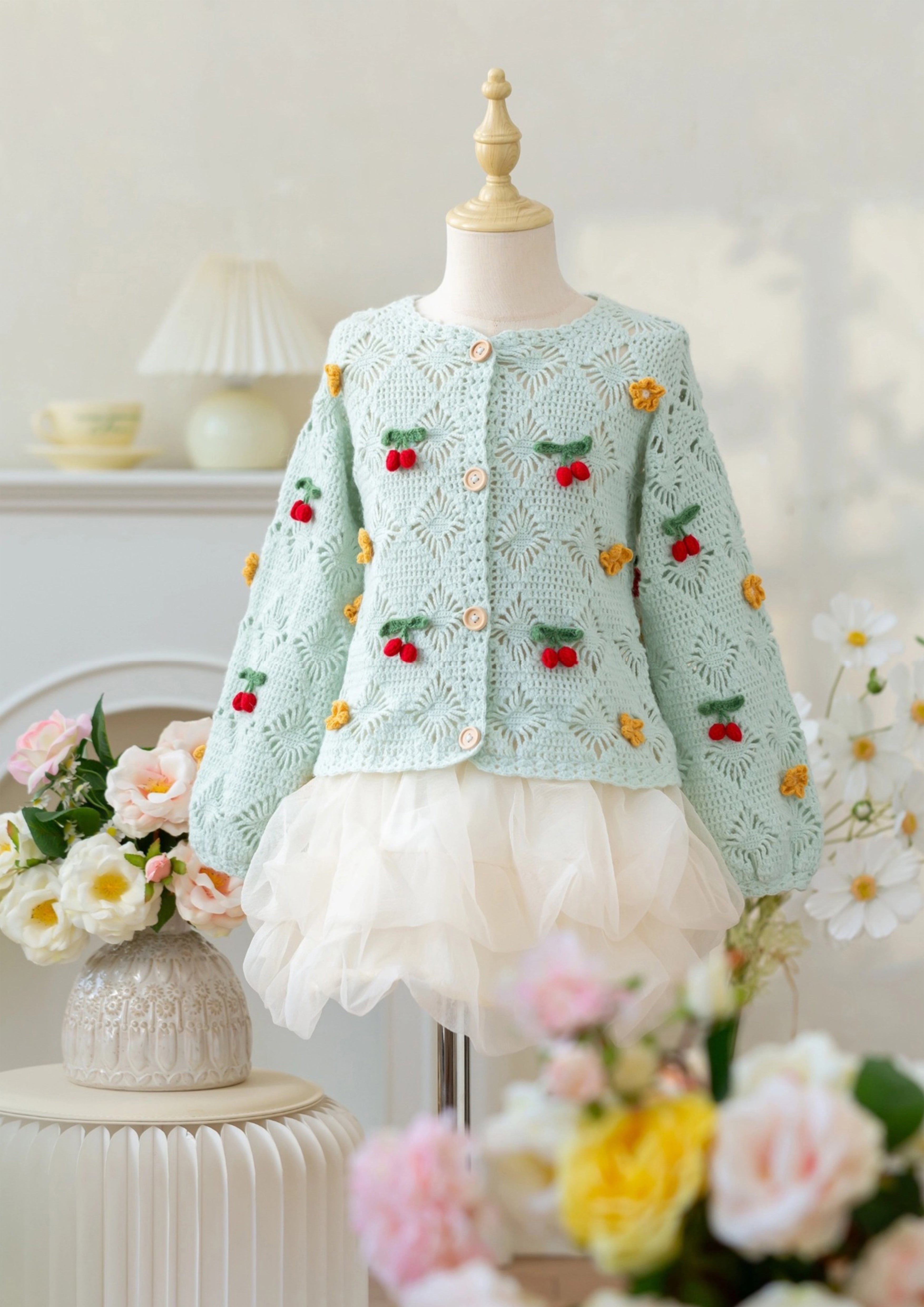 桜カーディガンかぎ針編みキット – Susan's Family Crochet Yarn