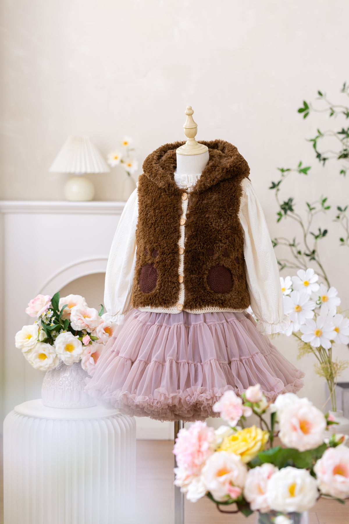 Paw Fluffy Vest Crochet Pattern