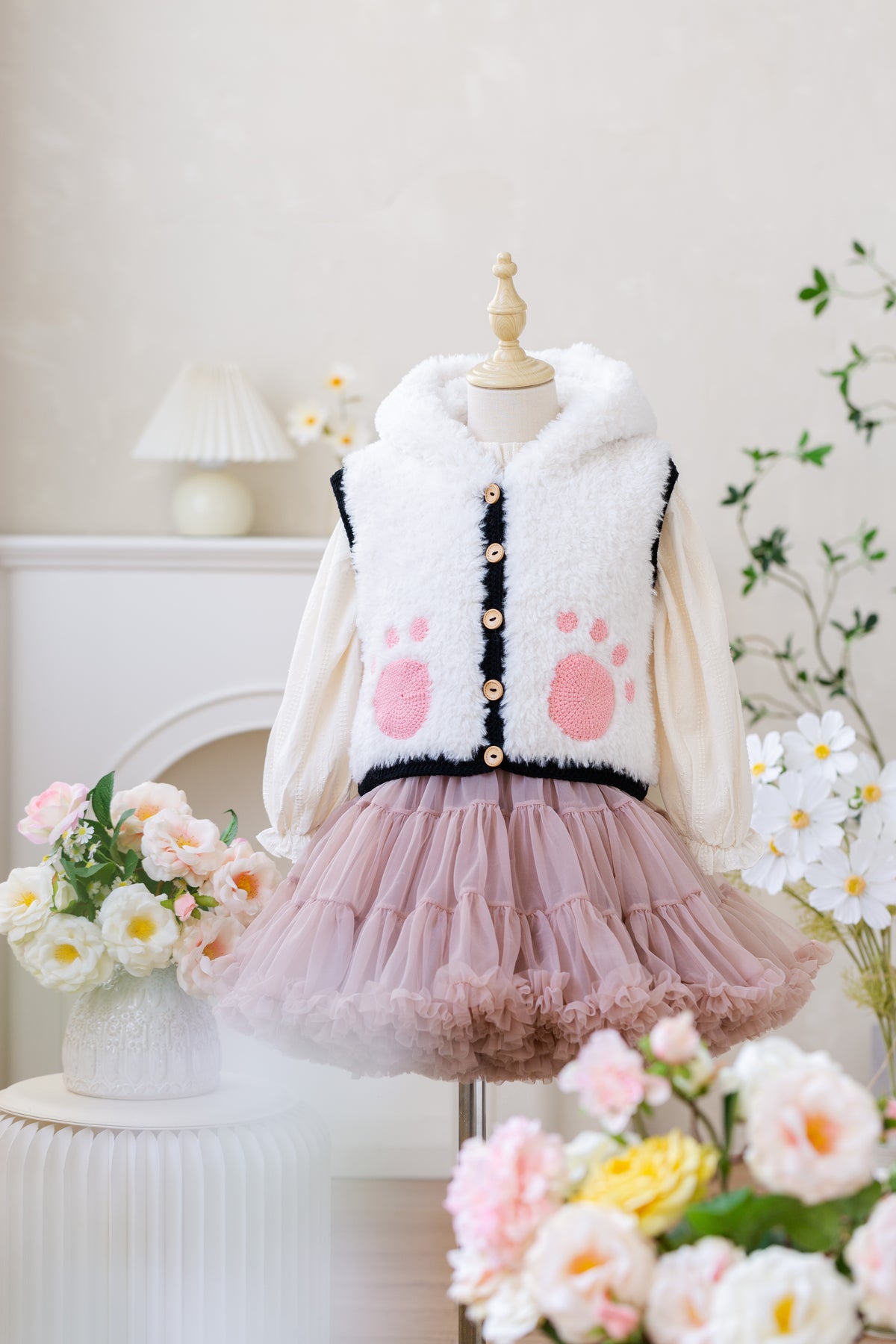 Paw Fluffy Vest Crochet Pattern