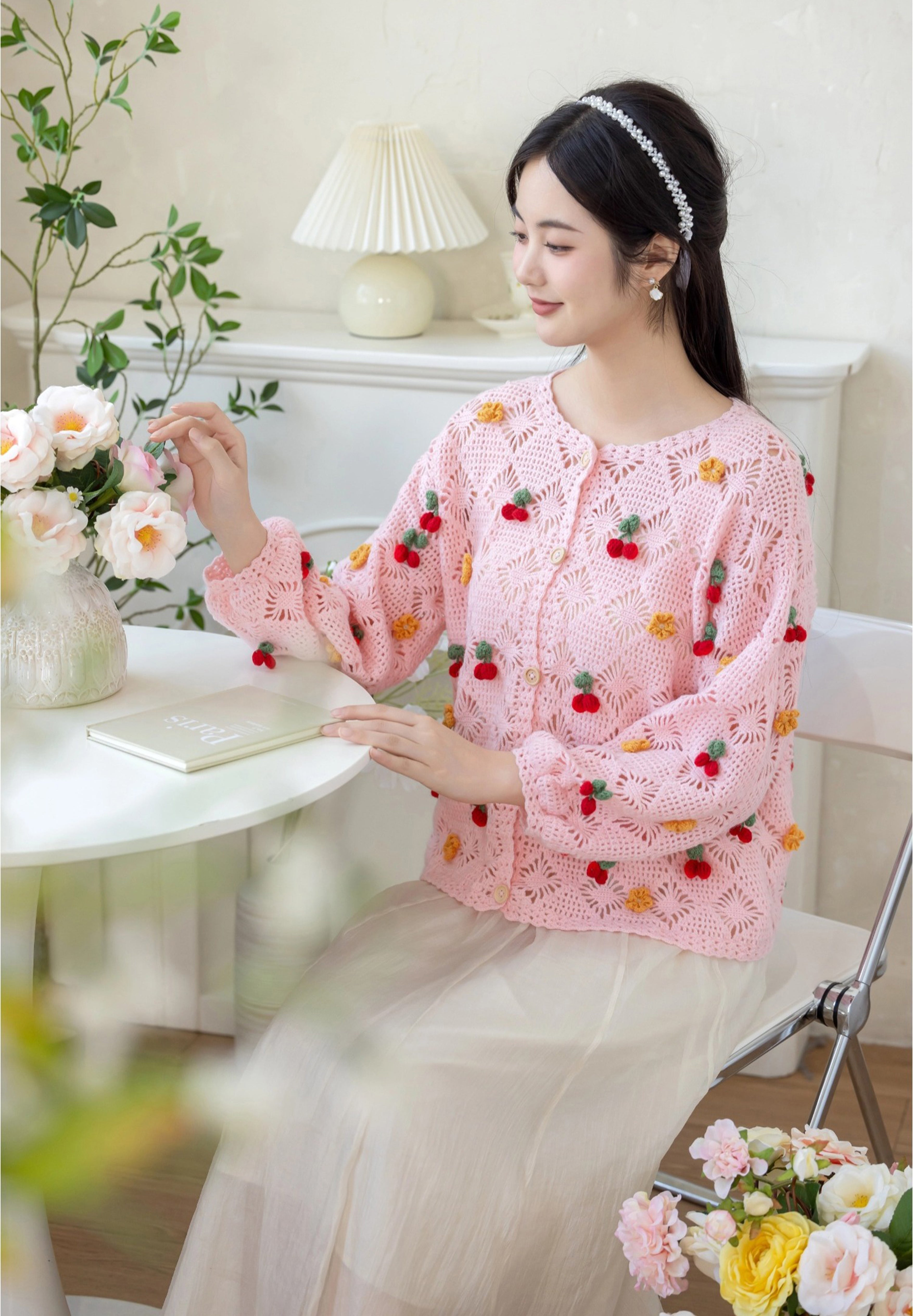 桜カーディガンかぎ針編みキット – Susan's Family Crochet Yarn