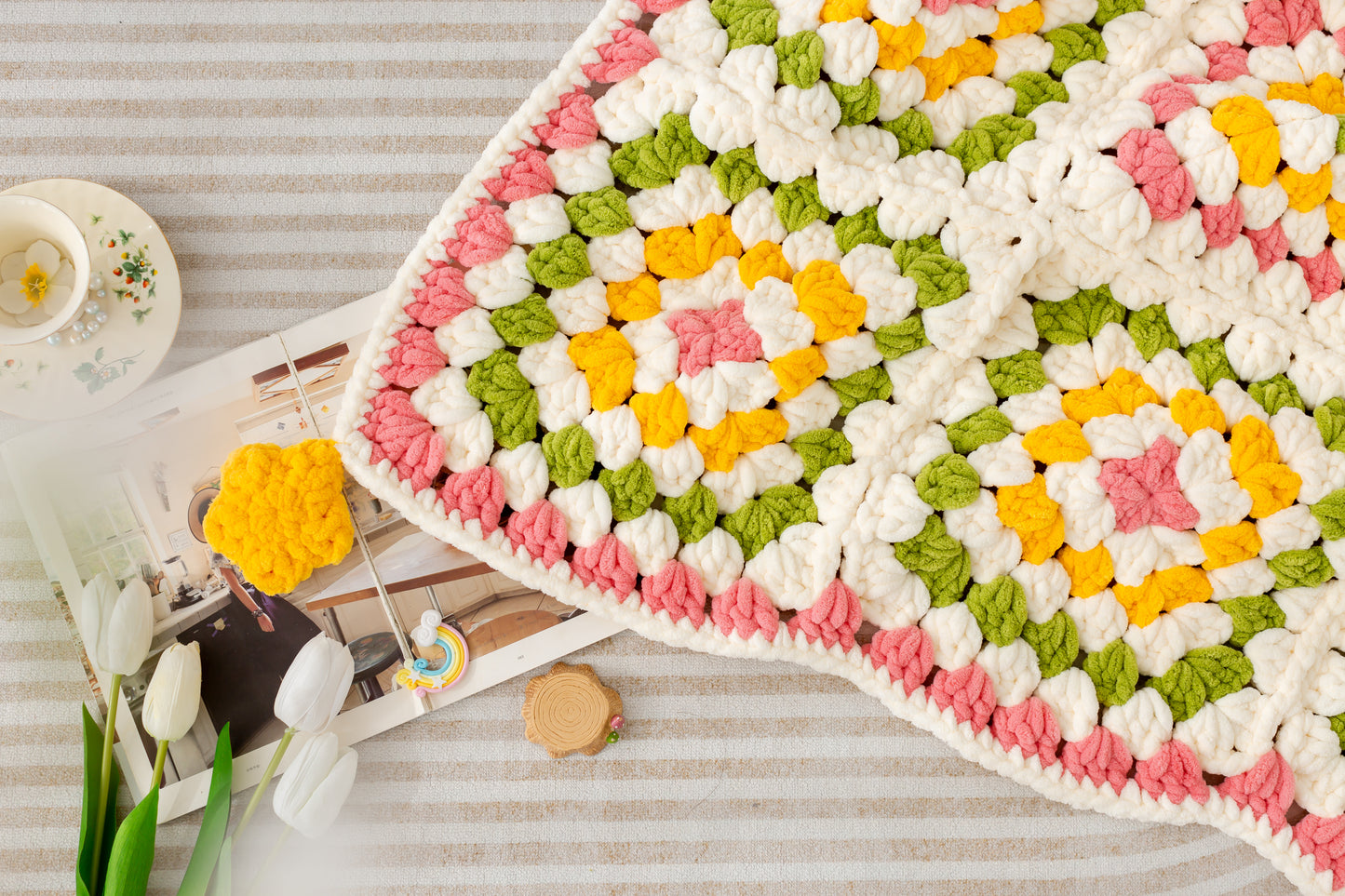 Puffy Square Throw Crochet Kit