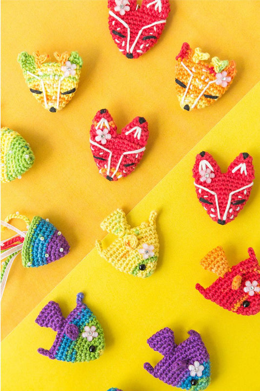 Versatile Brooch Crochet Yarn Kit