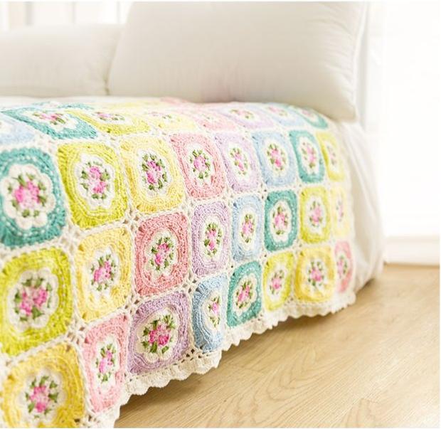 Retro Rose Print Crochet Pattern