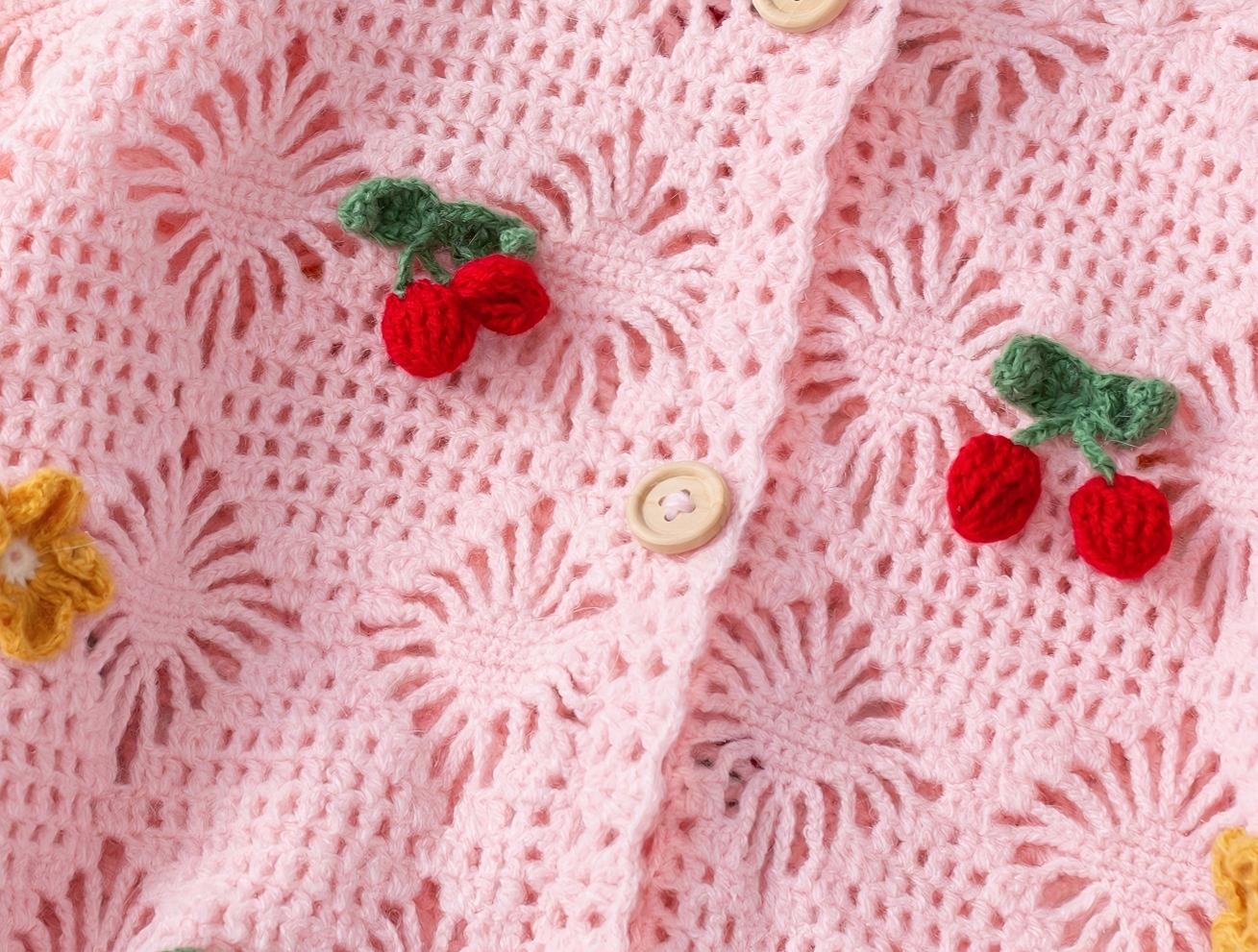 桜カーディガンかぎ針編みキット – Susan's Family Crochet Yarn
