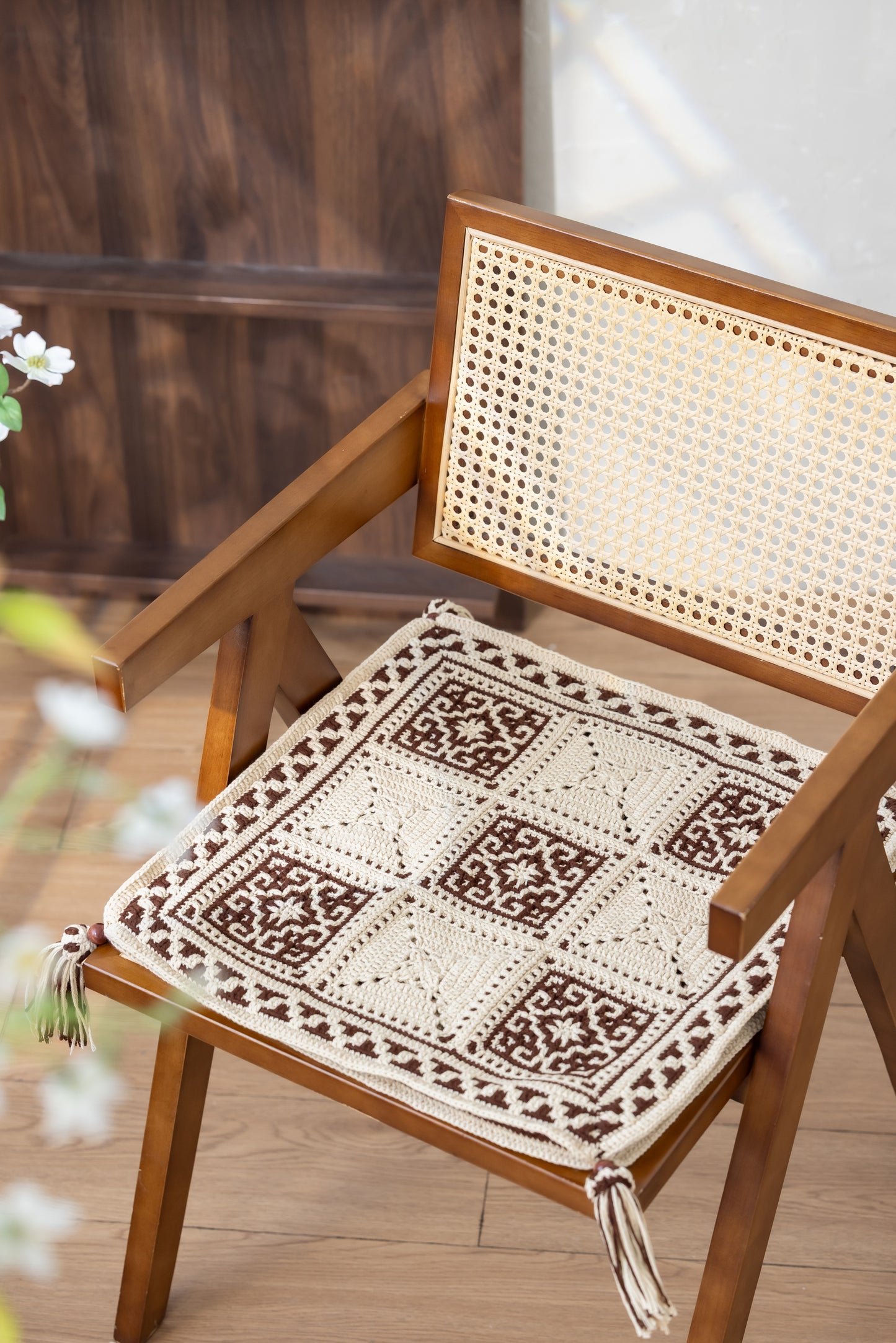 Framed Jasmine Crochet Pattern