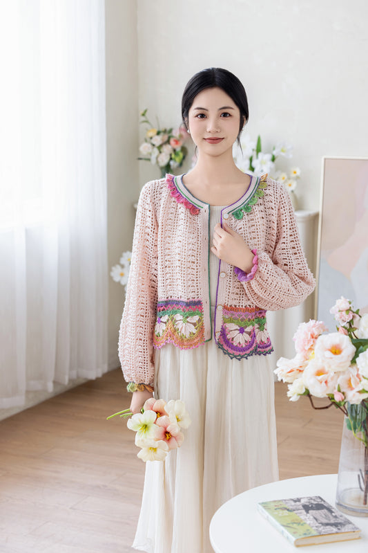 Leisure Flowers Whisper Crochet Pattern