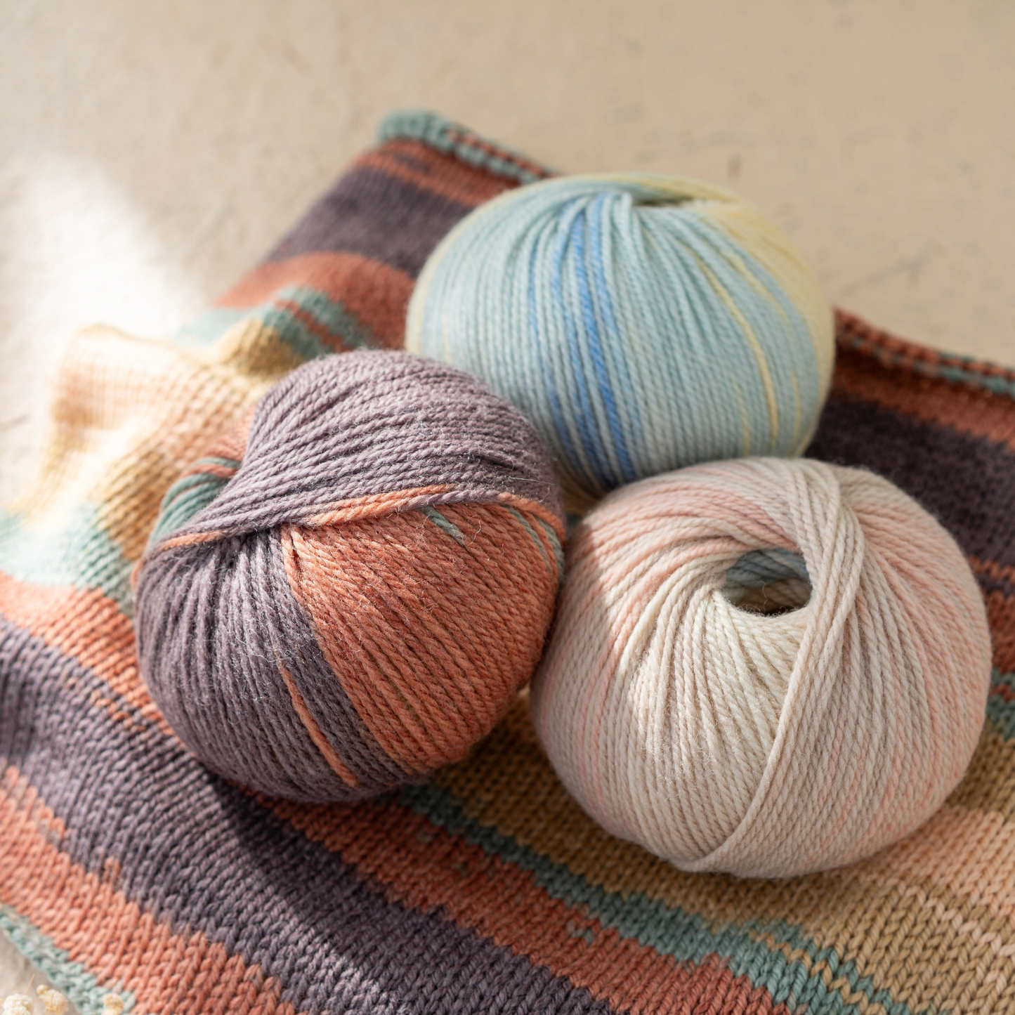 Molandi 8# Variegated Wool Yarn